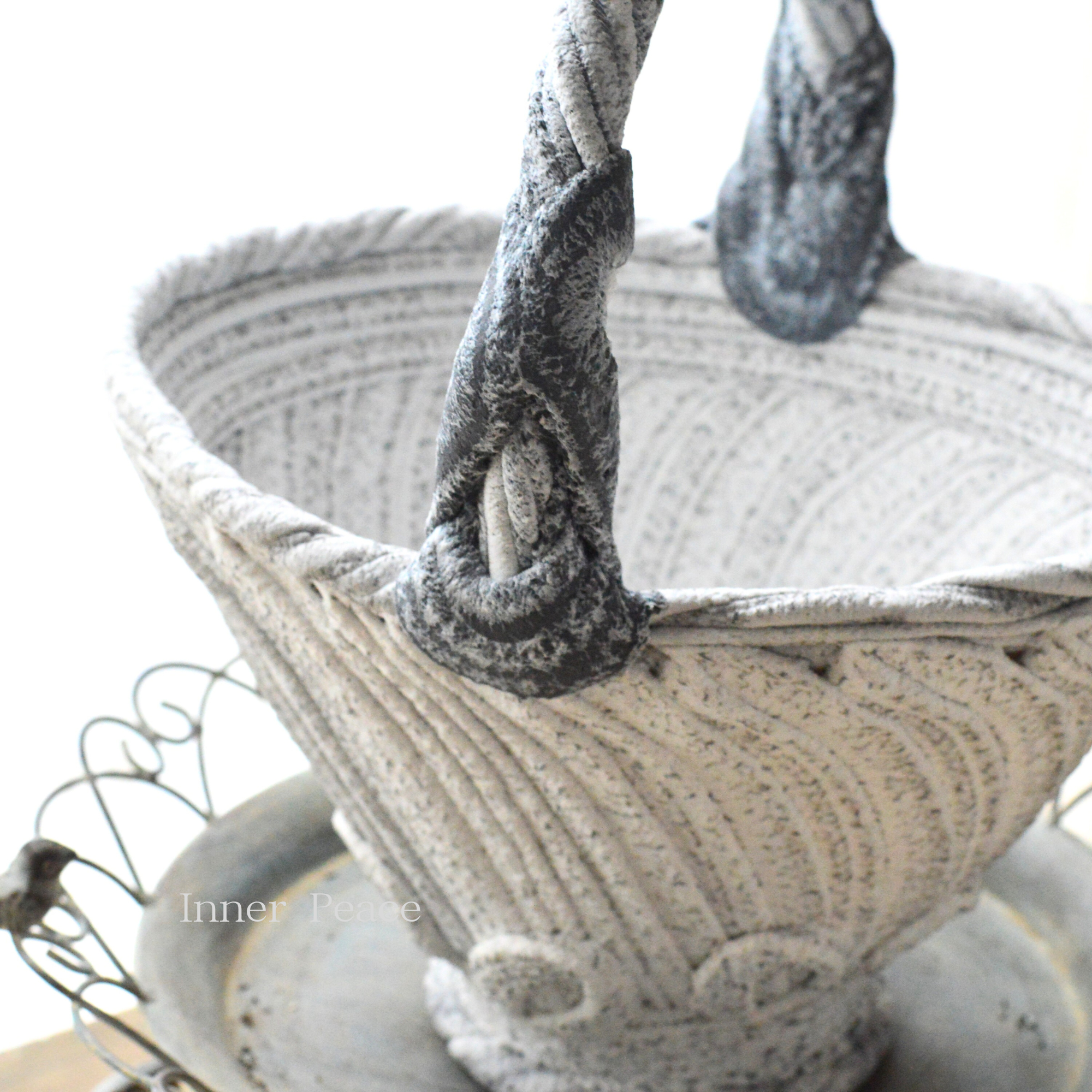 【綱木紋】 『らせん美 はす・ホワイト×グレー』