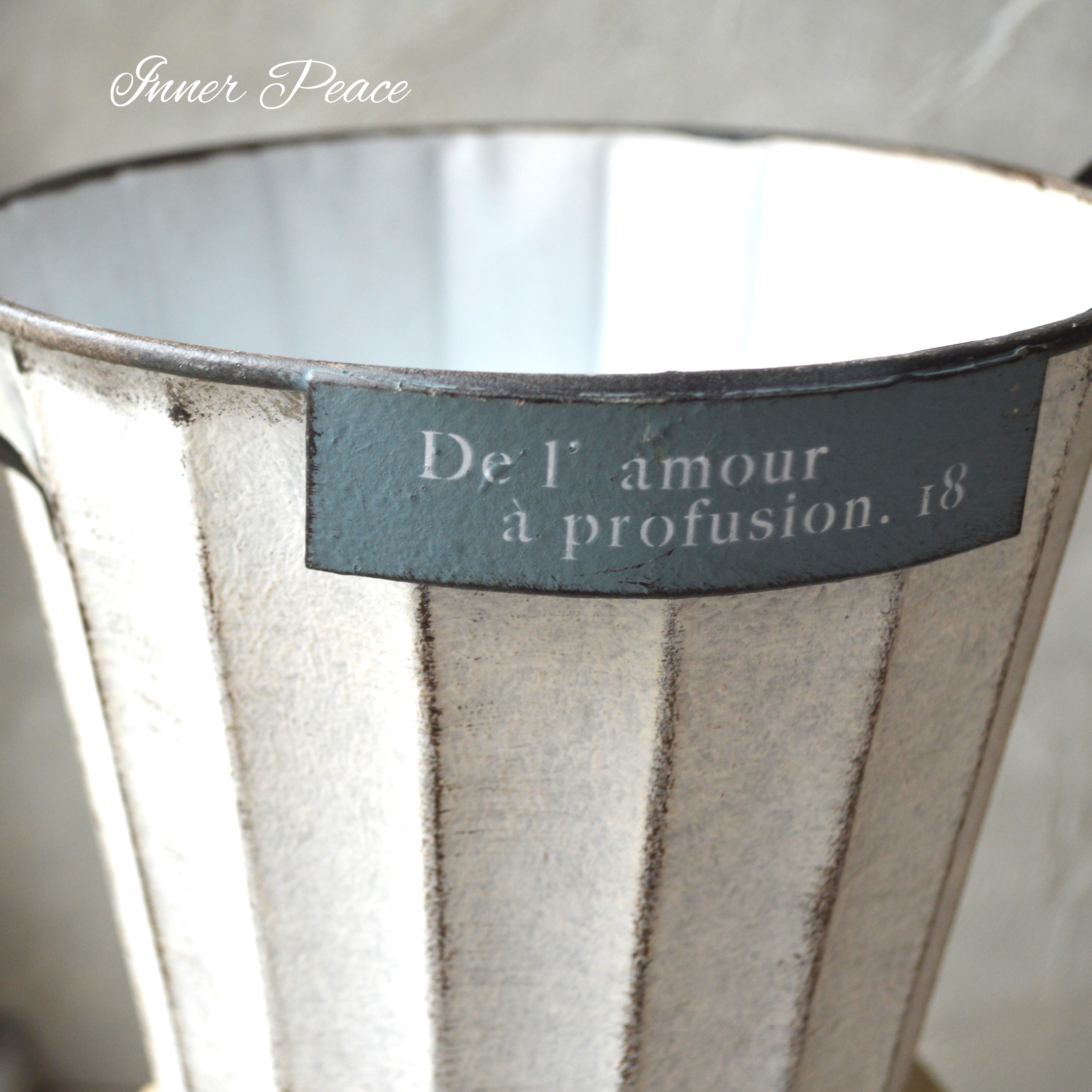 【友膳】 ドゥラモーバケットSW ホワイト