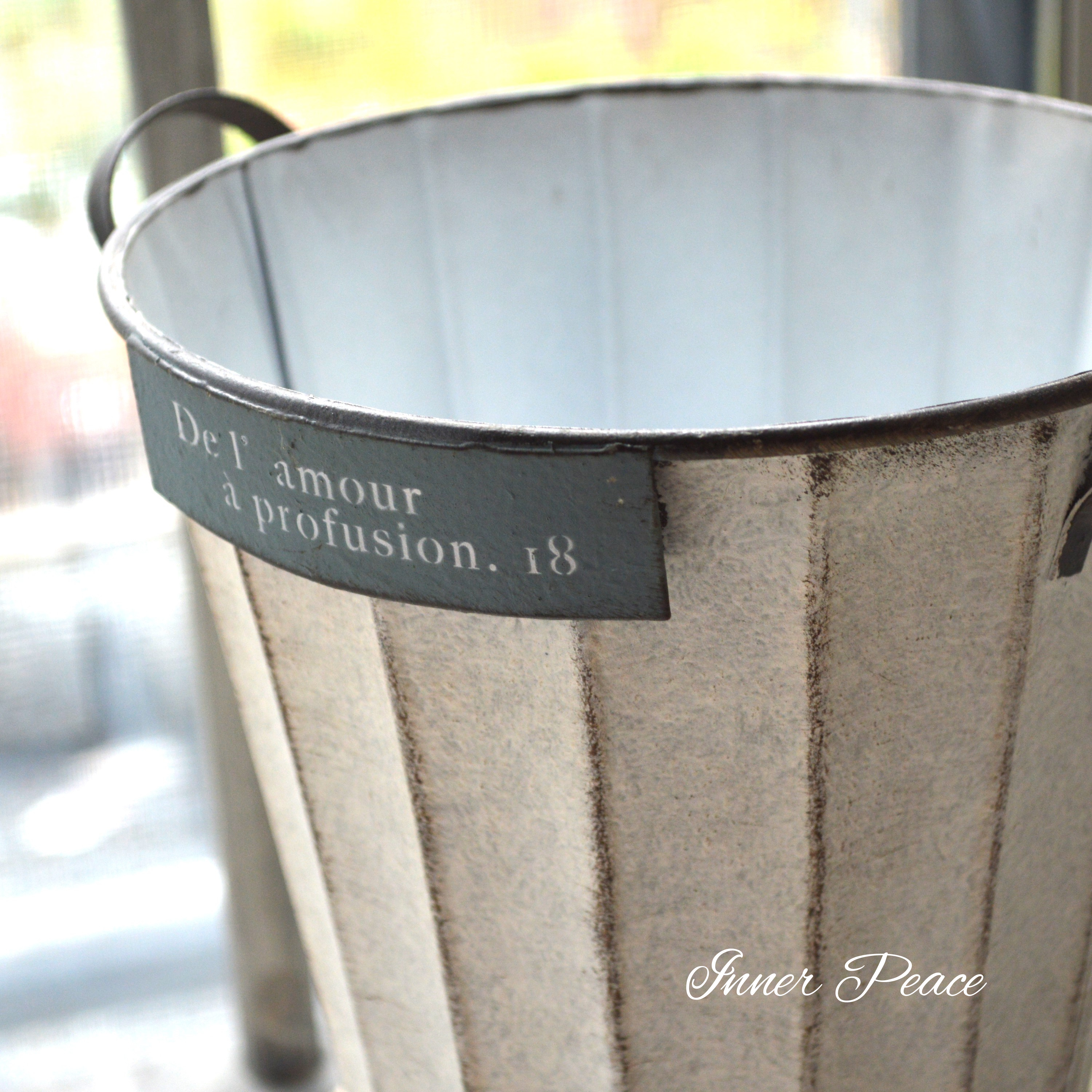 【友膳】 ドゥラモーバケットSW ホワイト