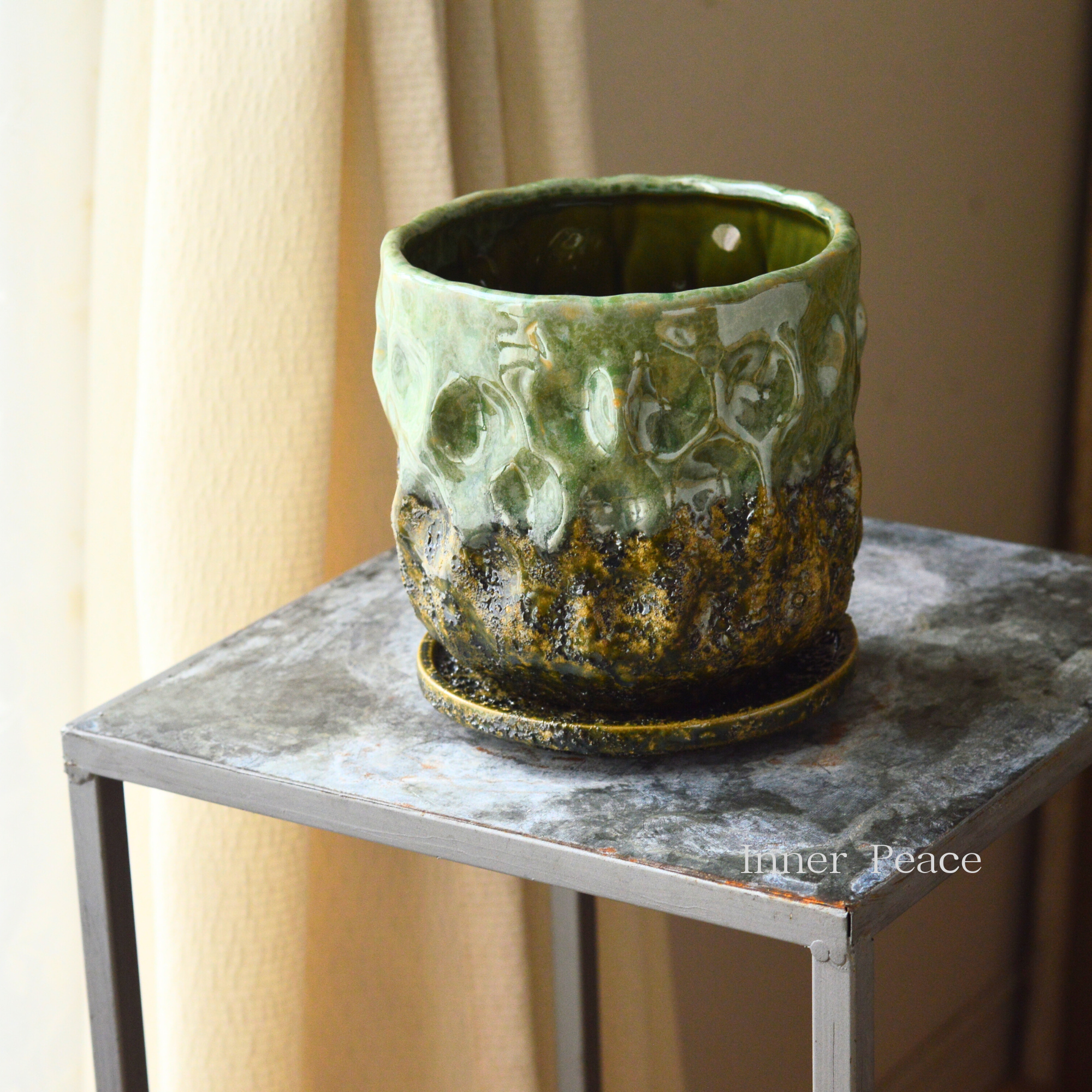 【友膳】 エマールレリーフポット　『M・グリーン』　　(T826)