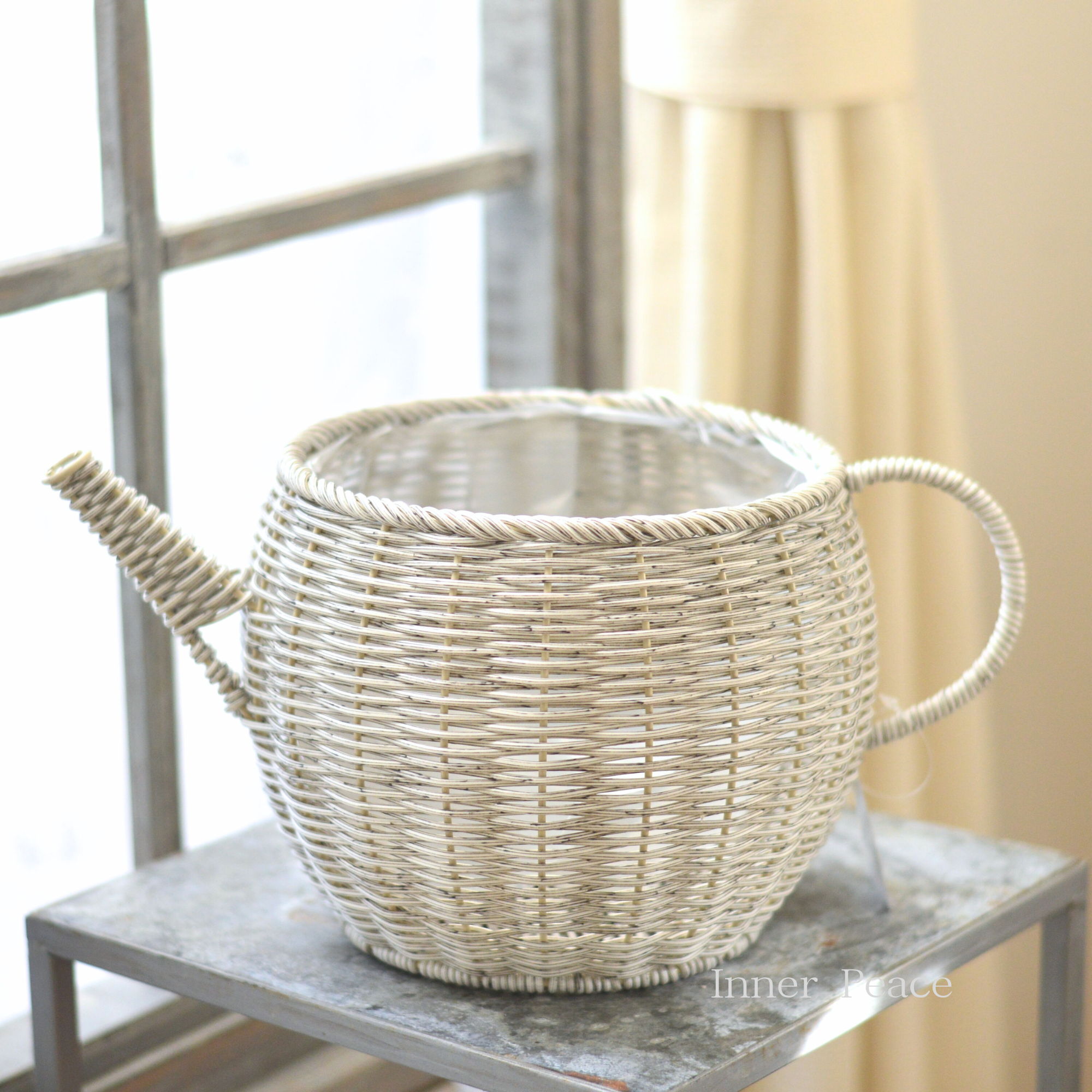 【友膳】 ガンセトポット　『M・ホワイト』　  (KM705)